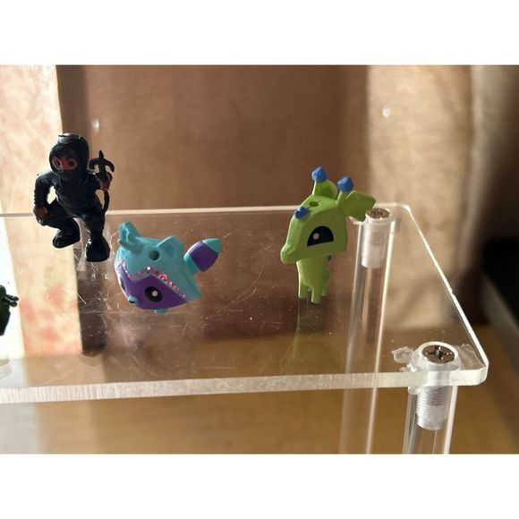 🔥🔥🔥Kinder Toys and mind craft Mystery Box 5 pc per box - Picture 12 of 12